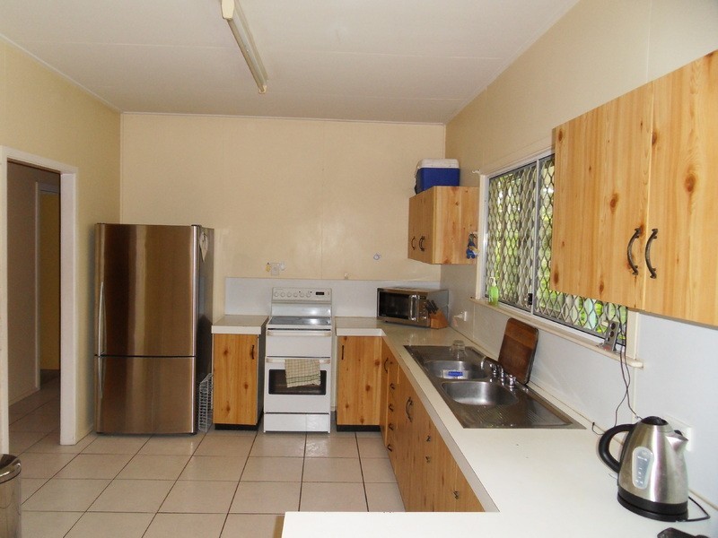 31 Hicks Street, Kirwan QLD 4817