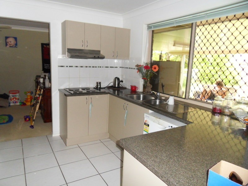 18 Dickenson Place, Kirwan QLD 4817