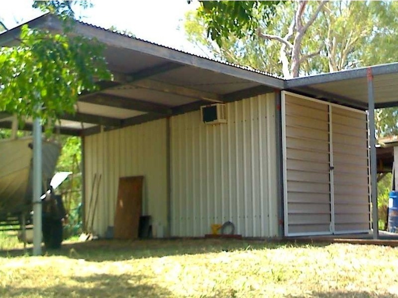 33 Whiting Court, Cungulla QLD 4816