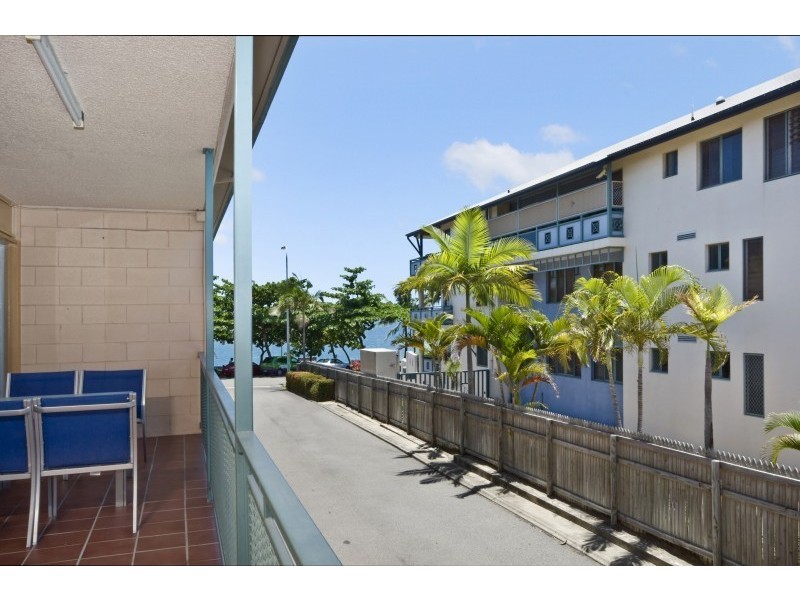 6/98 The Strand, North Ward QLD 4810
