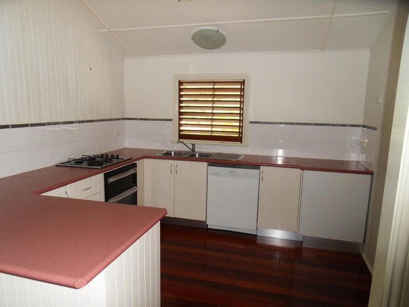 719 Bayswater Road, Mount Louisa QLD 4814