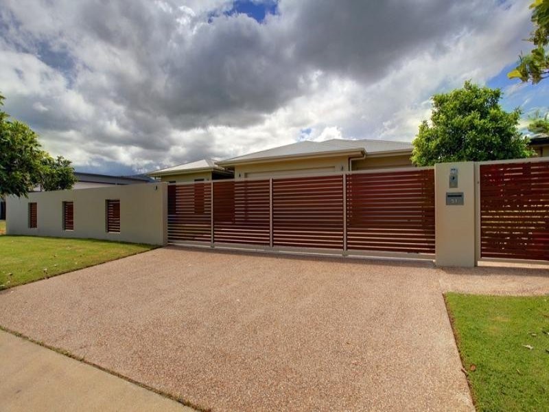 51 Lakeland Boulevard, Idalia QLD 4811