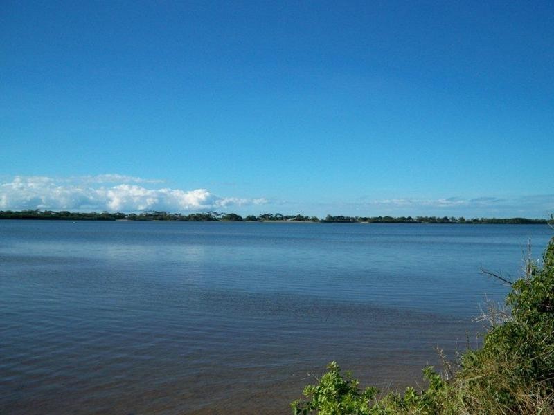 40 John Dory Street, Taylors Beach QLD 4850