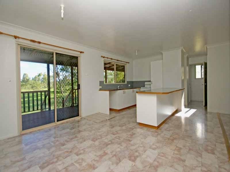 92 Hammond Way, Kelso QLD 4815