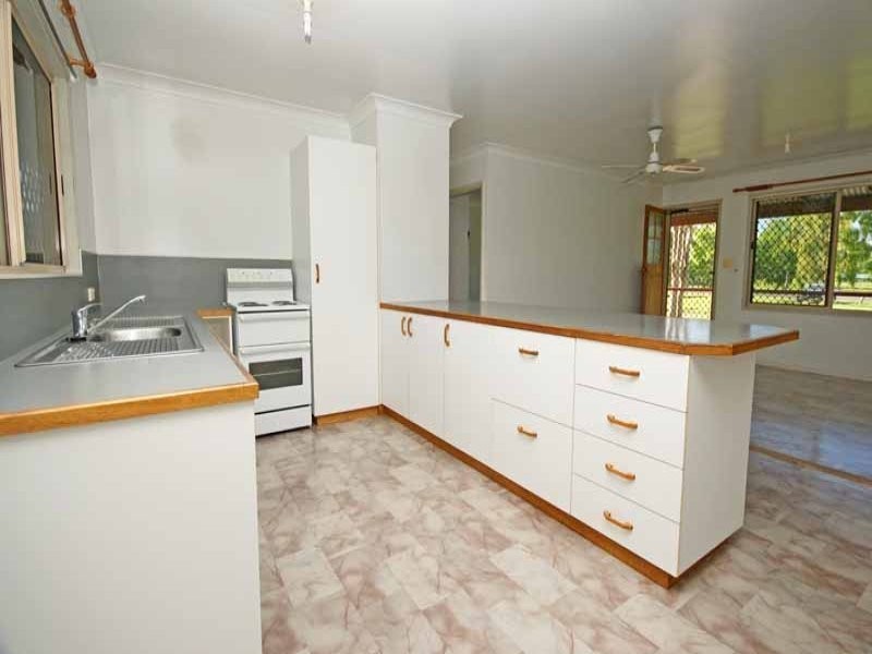 92 Hammond Way, Kelso QLD 4815