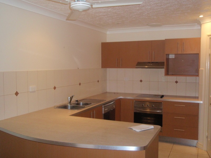 23 Hamish Avenue, Rasmussen QLD 4815