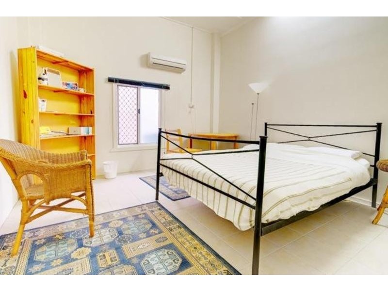 20B Cowley Street, West End QLD 4810