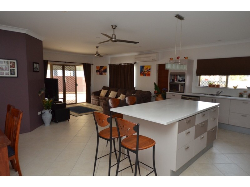 2 Inlet Retreat, Douglas QLD 4814