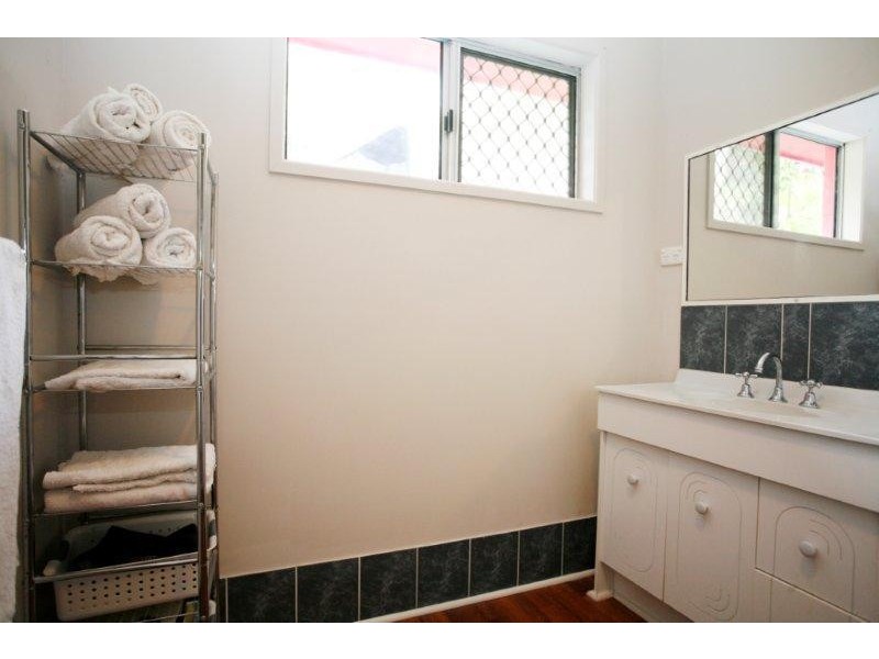 5 Elm Court, Bushland Beach QLD 4818