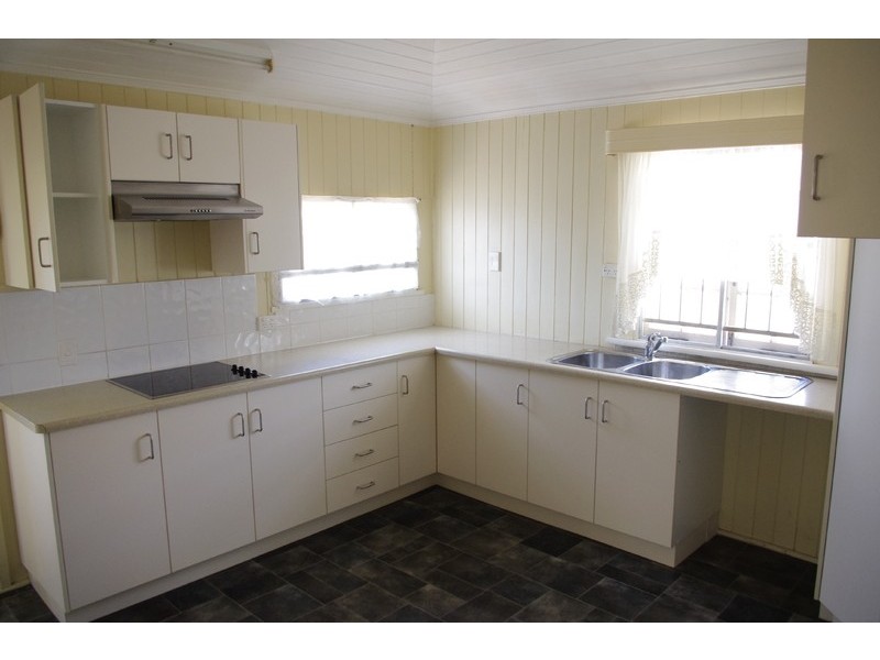 38 Diprose Street, Pimlico QLD 4812