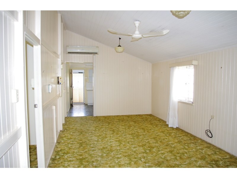 38 Diprose Street, Pimlico QLD 4812