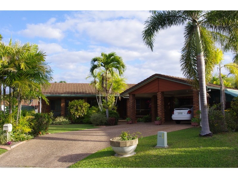 33 Serrano Crescent, Cranbrook QLD 4814