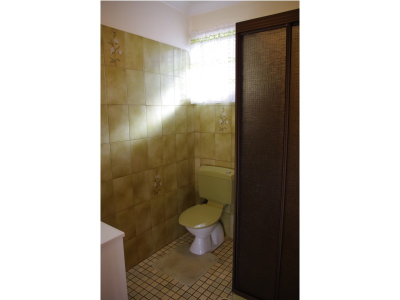 33 Serrano Crescent, Cranbrook QLD 4814