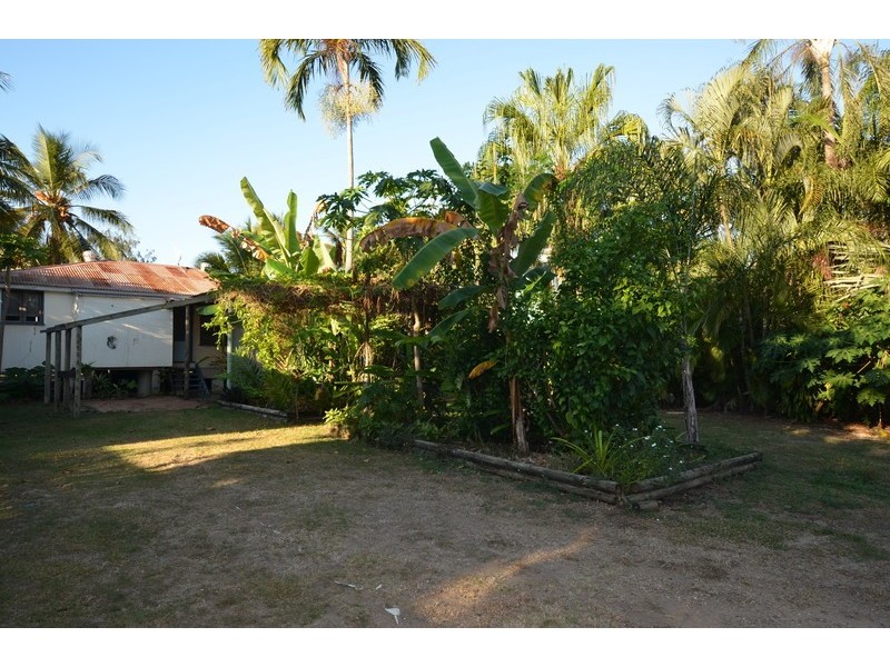 Saunders Beach QLD 4818