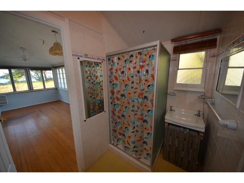 Saunders Beach QLD 4818