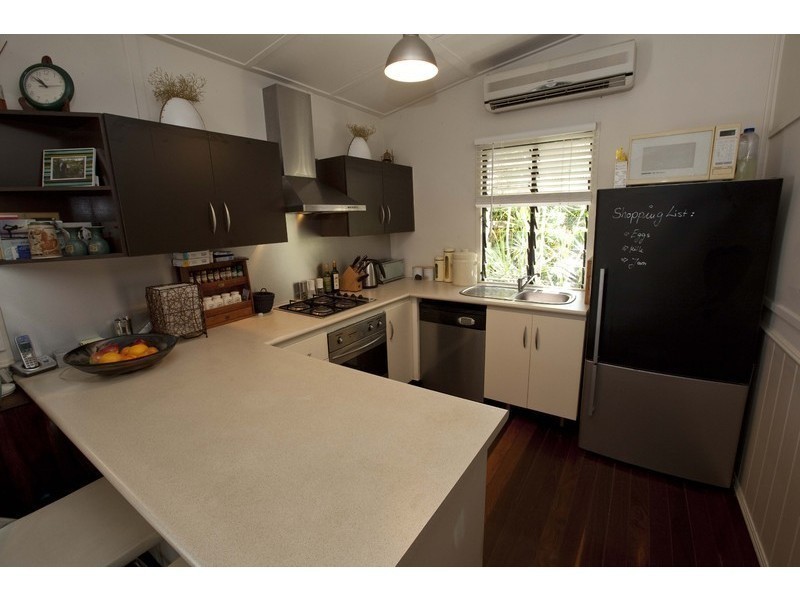 Railway Estate QLD 4810