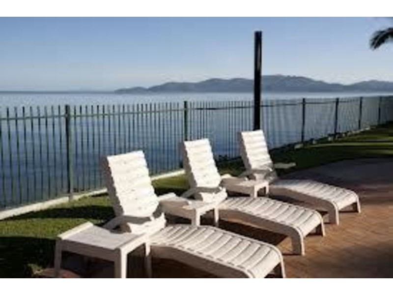 2404/6 Mariners Drive, North Ward QLD 4810