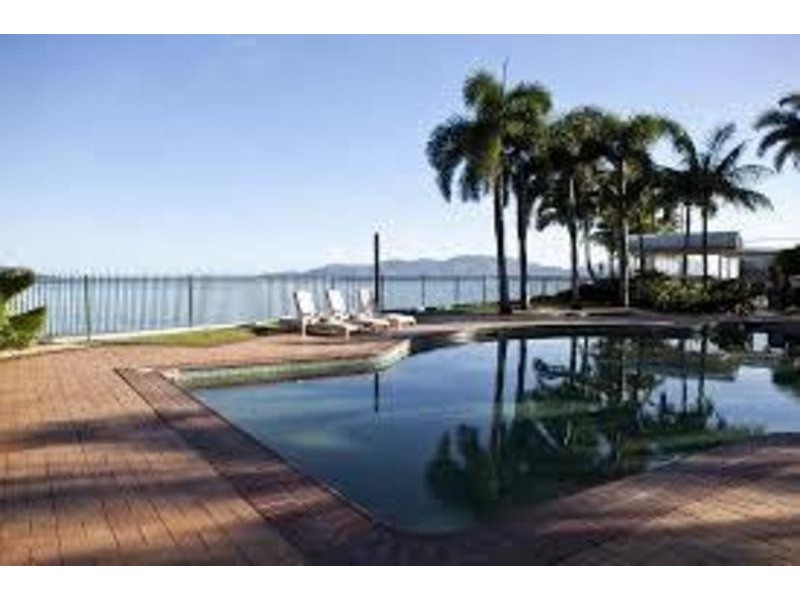 2404/6 Mariners Drive, North Ward QLD 4810