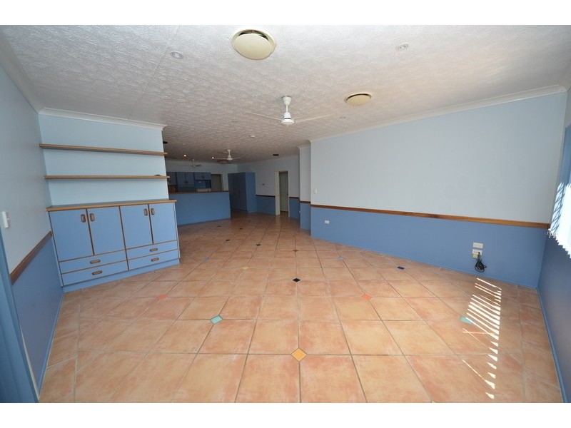 31 Redwood Avenue, Kirwan QLD 4817