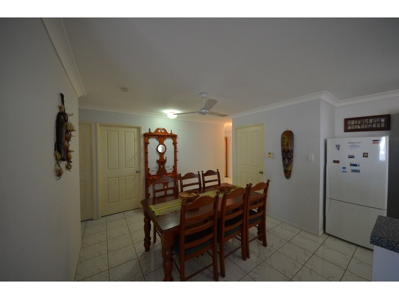 West End QLD 4810