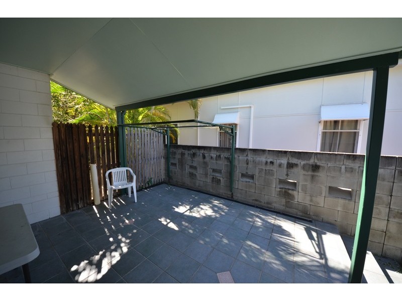 West End QLD 4810