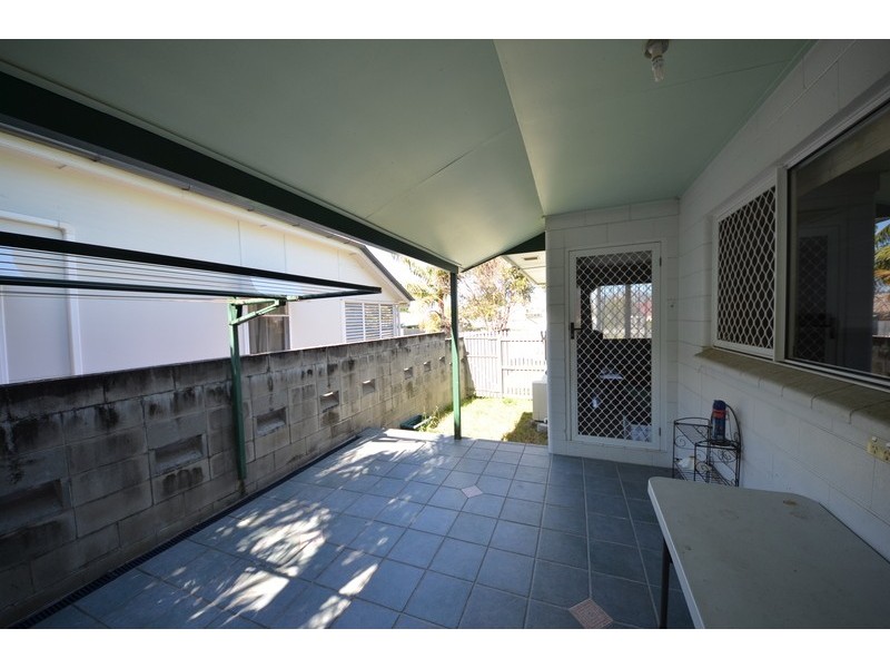 West End QLD 4810