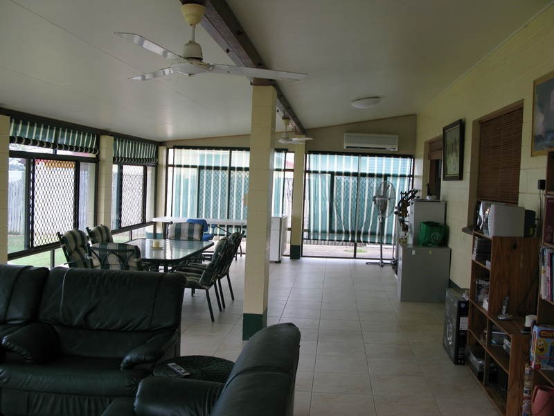 40 John Dory Street, Taylors Beach QLD 4850