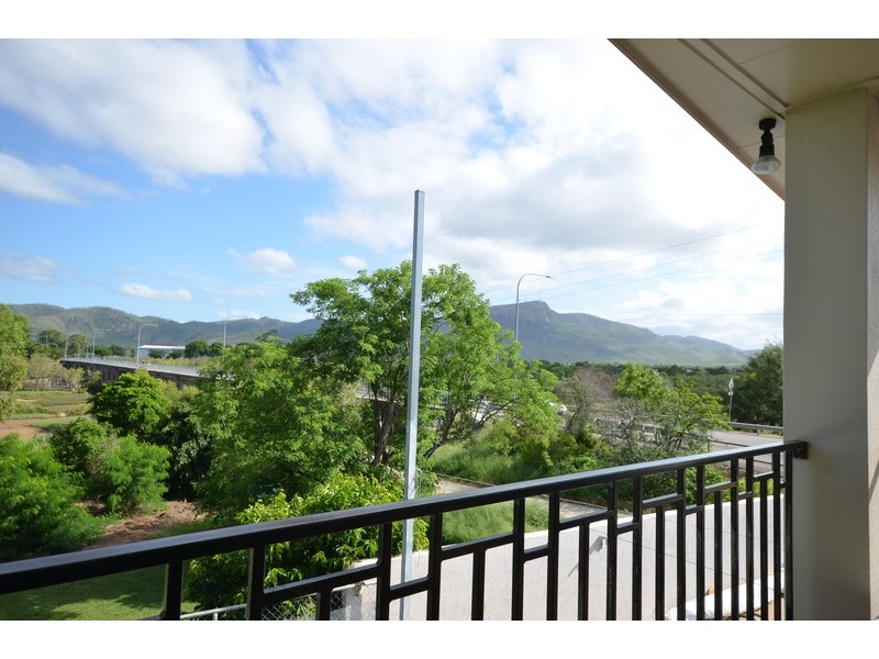 1 Tyack Street, Rosslea QLD 4812