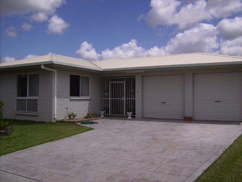 21 Amanda Avenue, Rasmussen QLD 4815