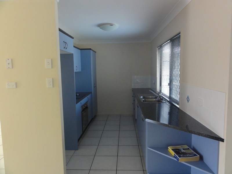 52 Elphinstone Drive, Kirwan QLD 4817