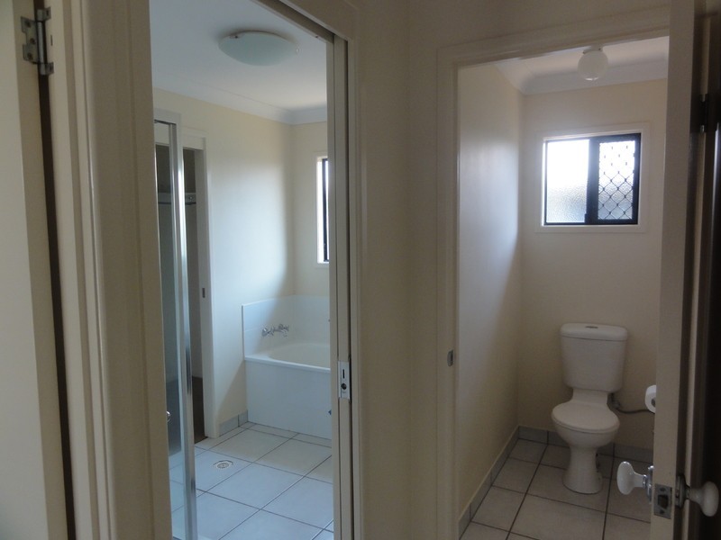 52 Elphinstone Drive, Kirwan QLD 4817