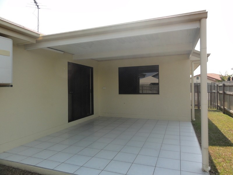 52 Elphinstone Drive, Kirwan QLD 4817