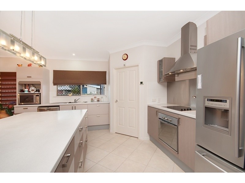 2 Inlet Retreat, Douglas QLD 4814