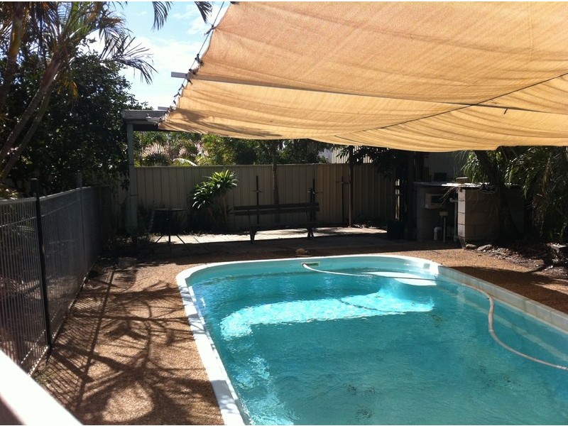 26 Coral Street, Saunders Beach QLD 4818