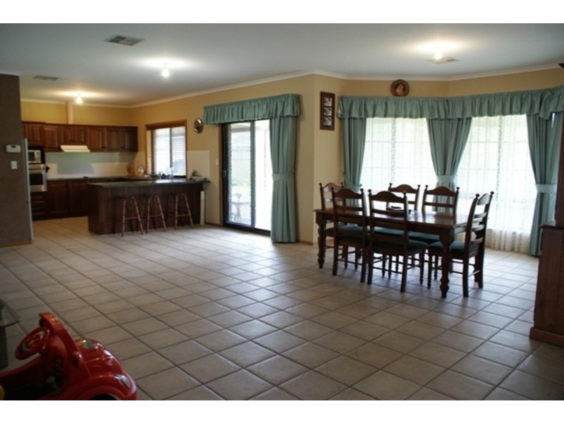 16 Edmonds Road, Angle Vale SA 5117