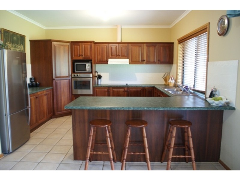 16 Edmonds Road, Angle Vale SA 5117