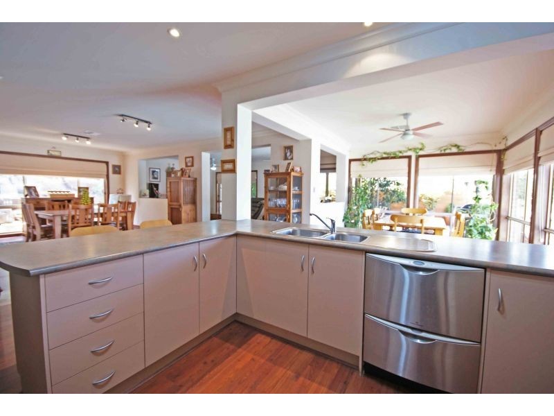 2 Wallsall Lane, Golden Grove SA 5125