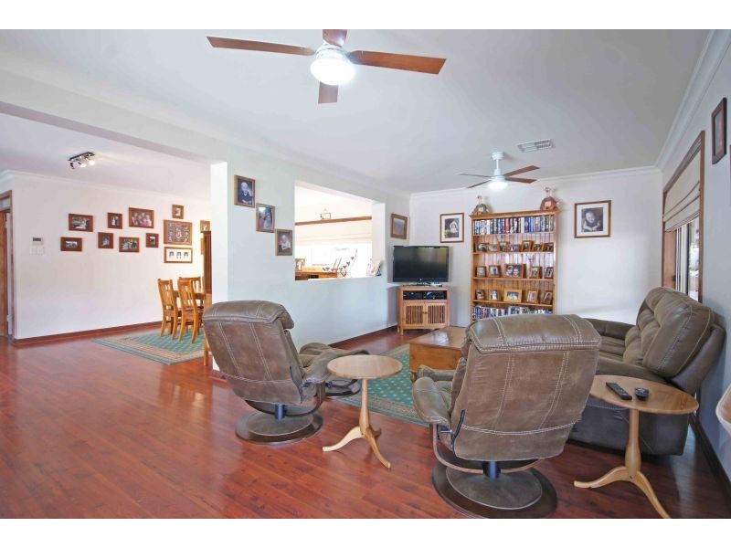 2 Wallsall Lane, Golden Grove SA 5125