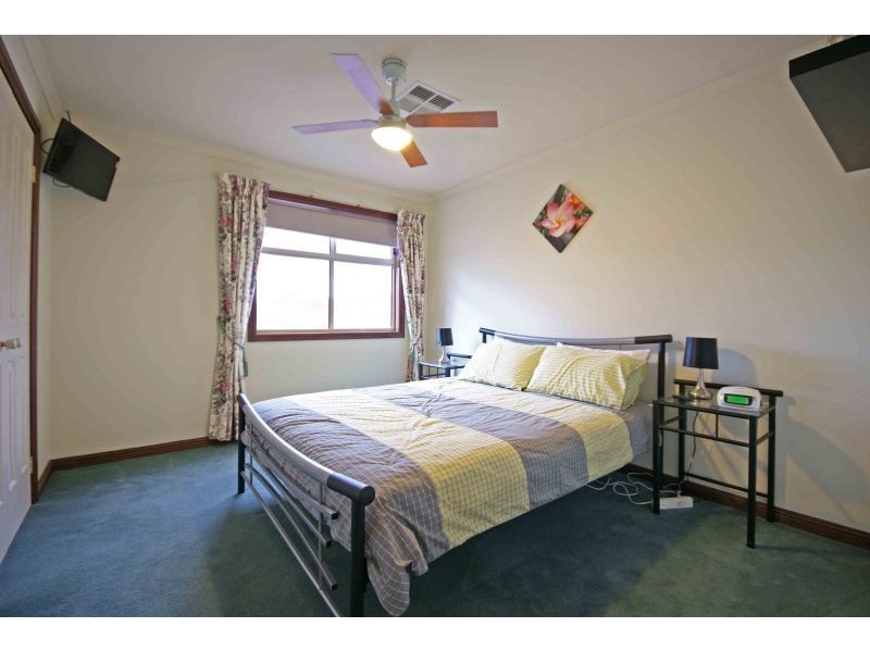 2 Wallsall Lane, Golden Grove SA 5125