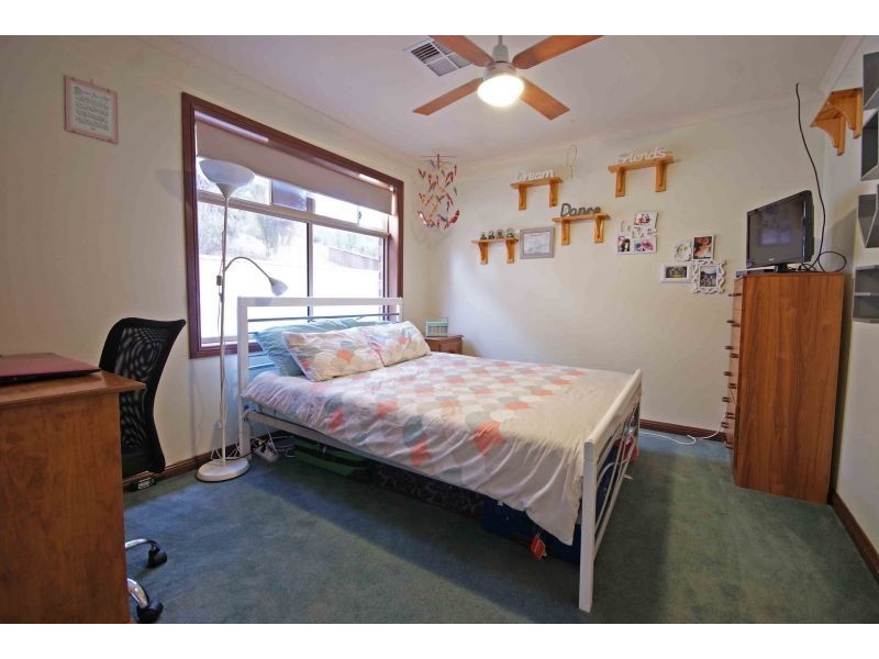 2 Wallsall Lane, Golden Grove SA 5125