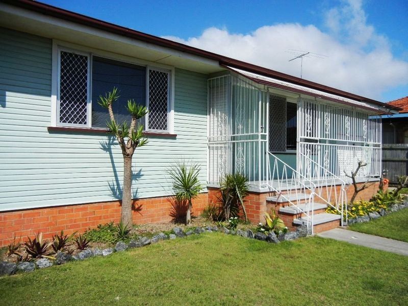 9 HIBISCUS  AVE, Redcliffe QLD 4020