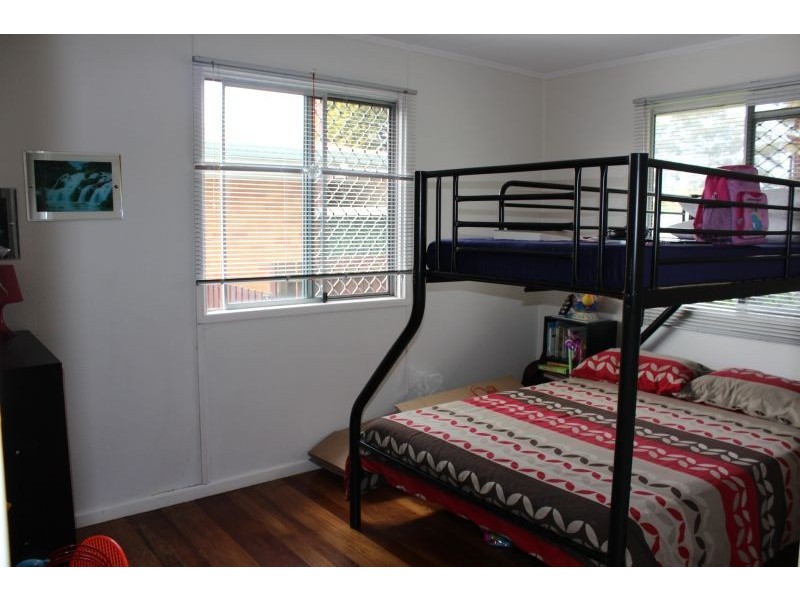 9 HIBISCUS  AVE, Redcliffe QLD 4020