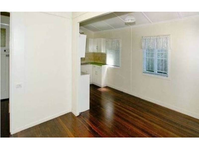 413a OXLEY AVE, Redcliffe QLD 4020