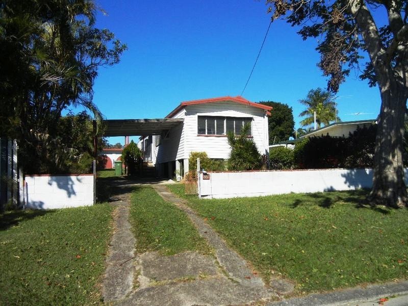 22 LONG STREET, Clontarf QLD 4019