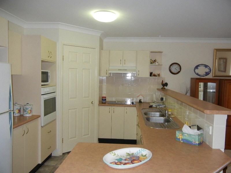 102/2 WATTLE ROAD, Rothwell QLD 4022