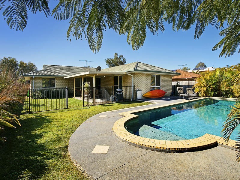 9 GALE ST, Redcliffe QLD 4020