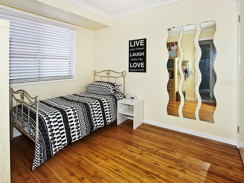 9 GALE ST, Redcliffe QLD 4020