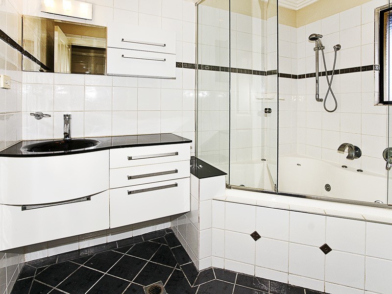 99 MACDONNELL RD, Margate QLD 4019