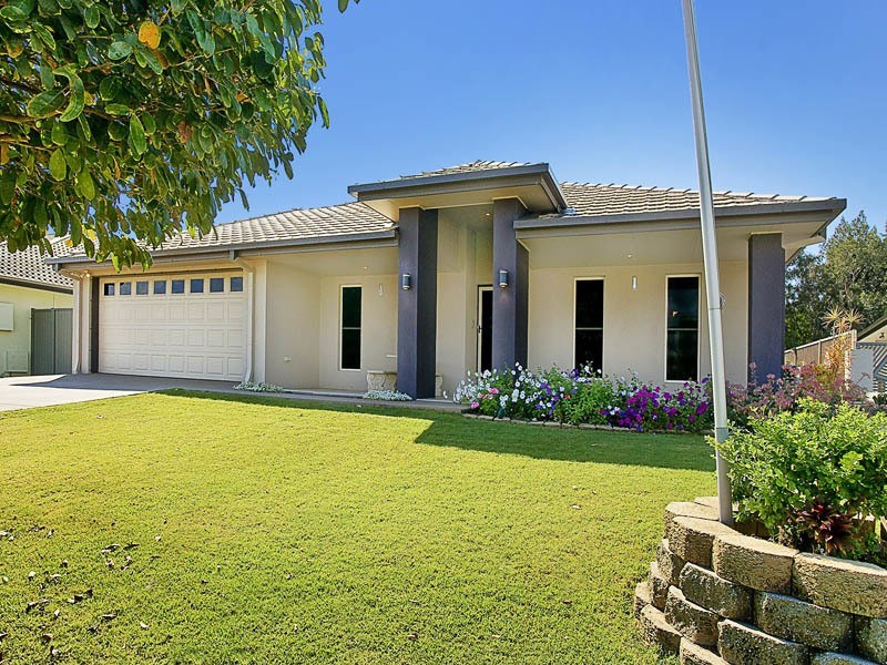 15 SKANDIA COURT, Newport QLD 4020