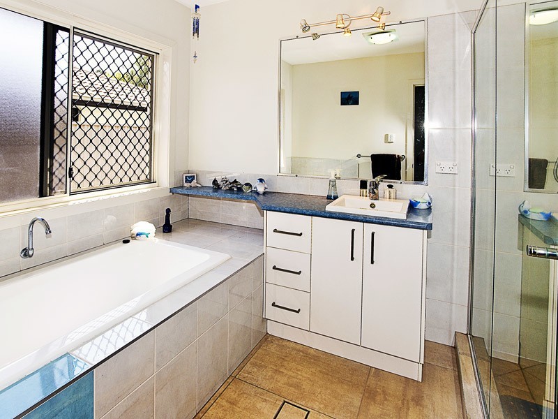 15 SKANDIA COURT, Newport QLD 4020